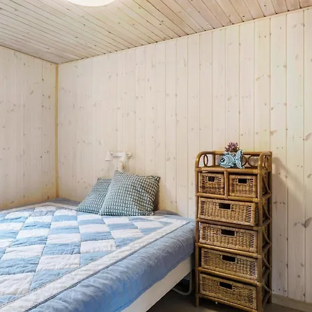 3 Bedroom Pet Friendly In *